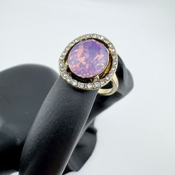 Vintage Amethyst Rhinestone Oval Ring Glamorous Versatile Statement MCM - Picture 2 of 6